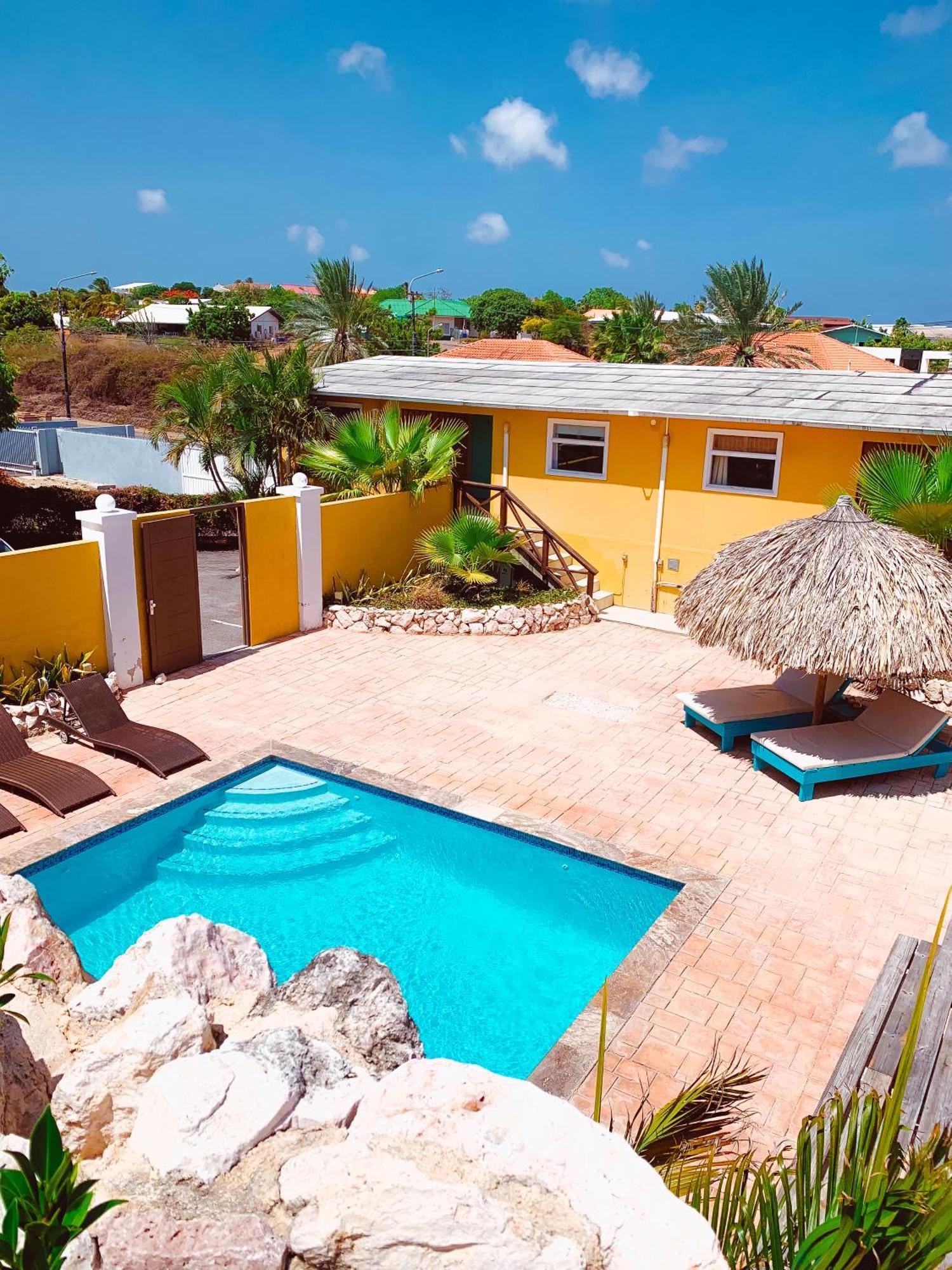 Casa Di Caribe - Private Pool In The Month Of June ! 빌렘스타트 외부 사진